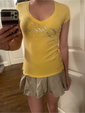 💛 Y2K Guess Rhinestone Baby Tee | Size S